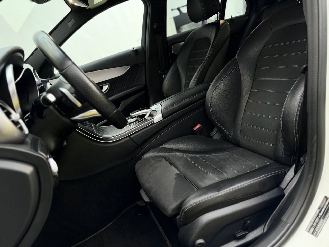 Mercedes-Benz C180 | 9