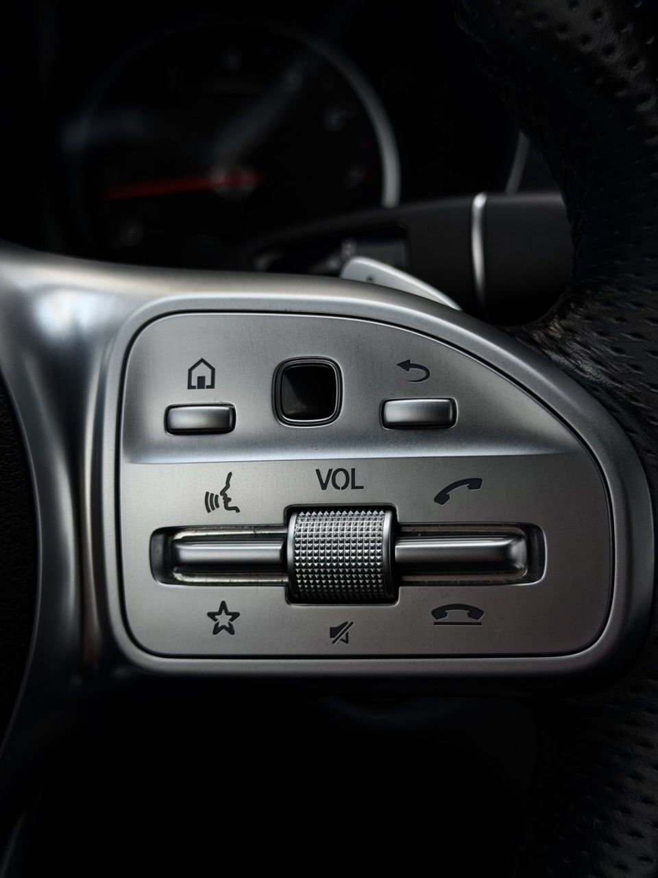 Mercedes-Benz C180 | 25