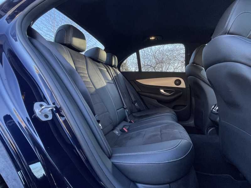 Mercedes-Benz E200 | 4