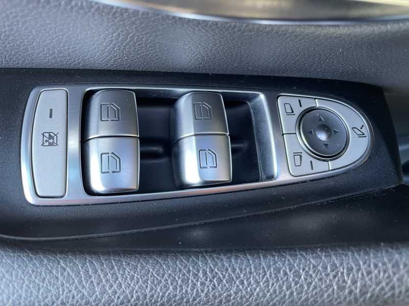 Mercedes-Benz E200 | 17