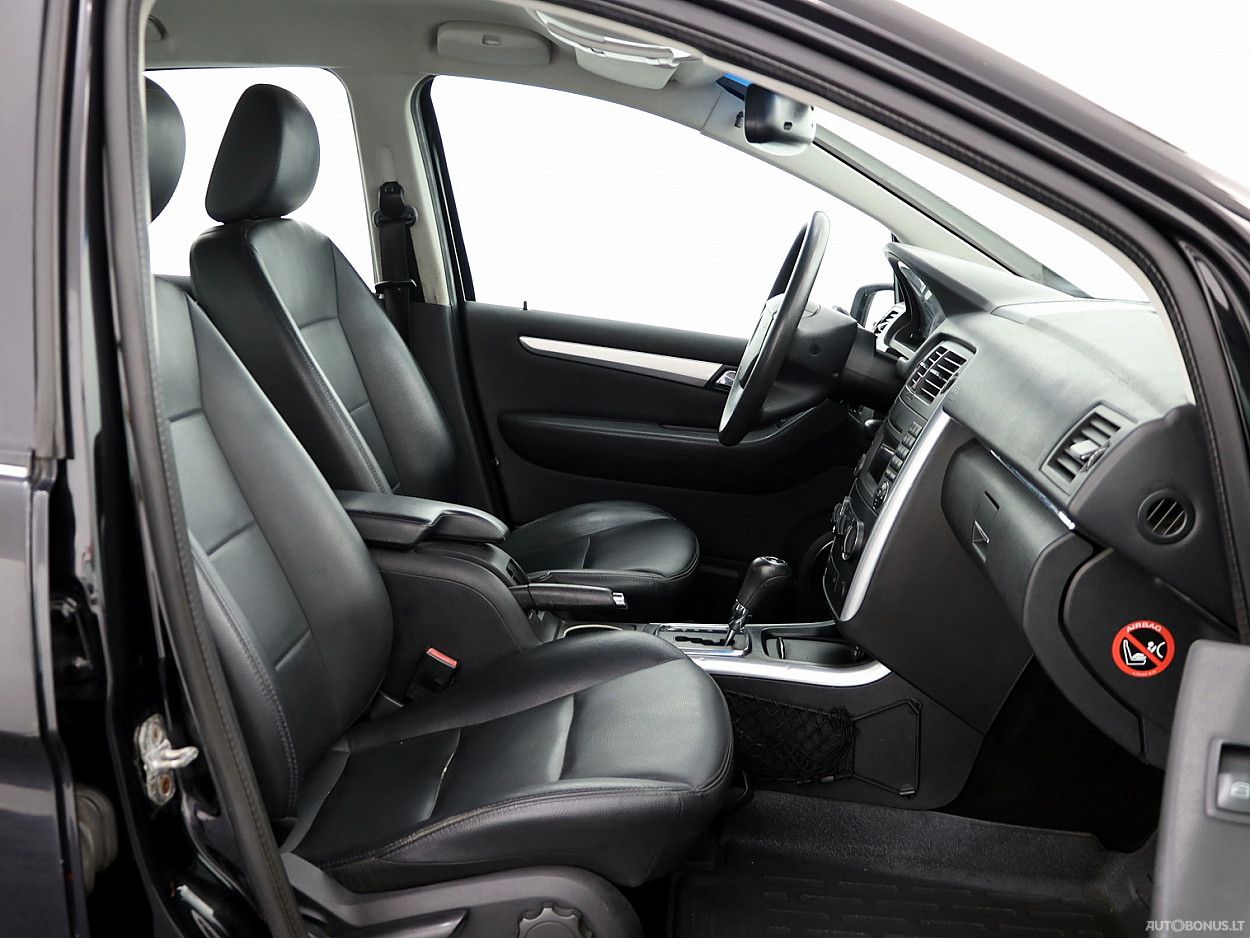 Mercedes-Benz B180 | 5