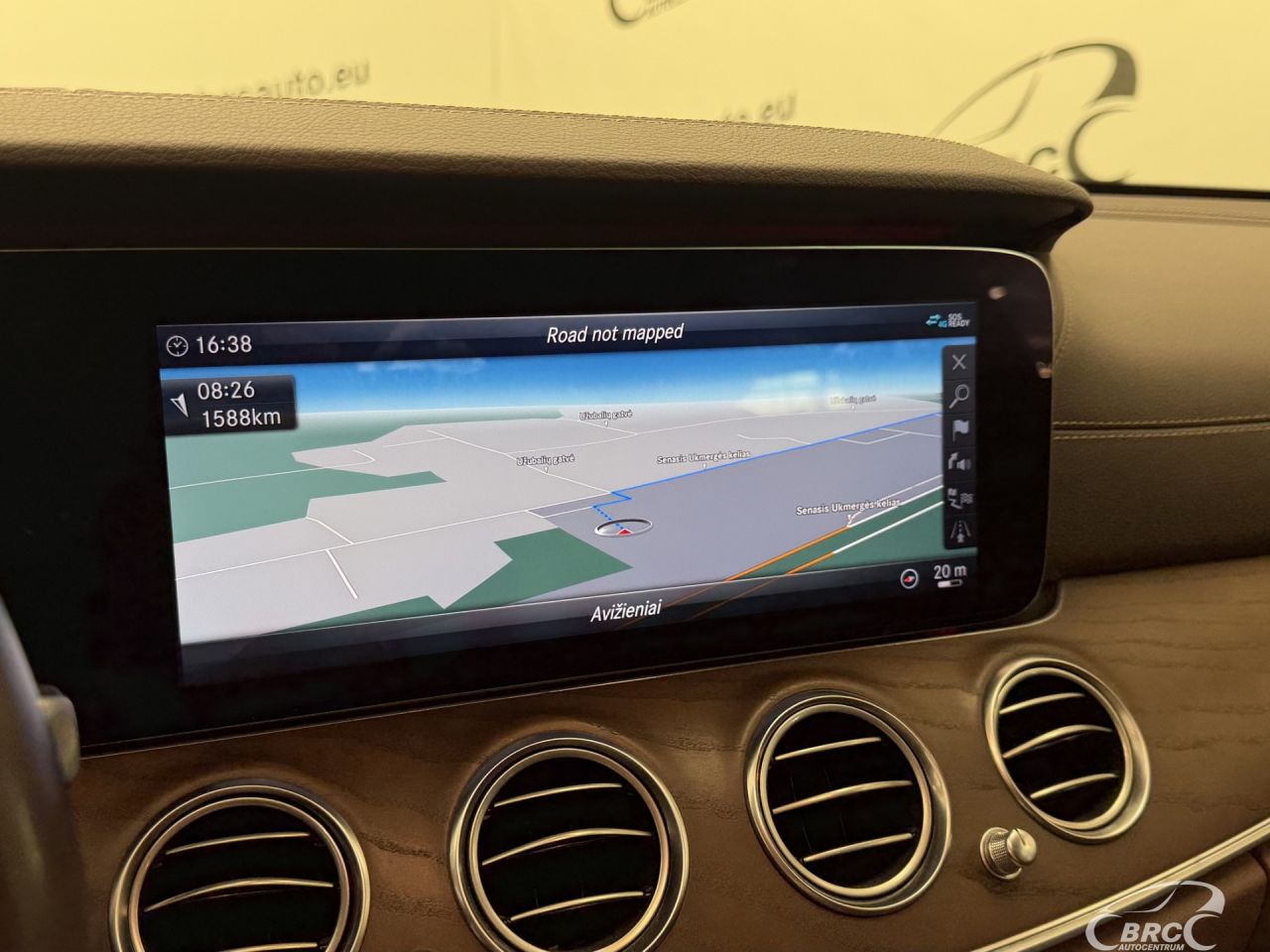 Mercedes-Benz E400 | 37