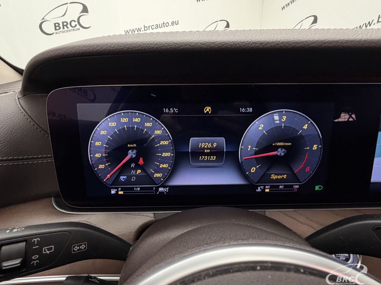 Mercedes-Benz E400 | 35