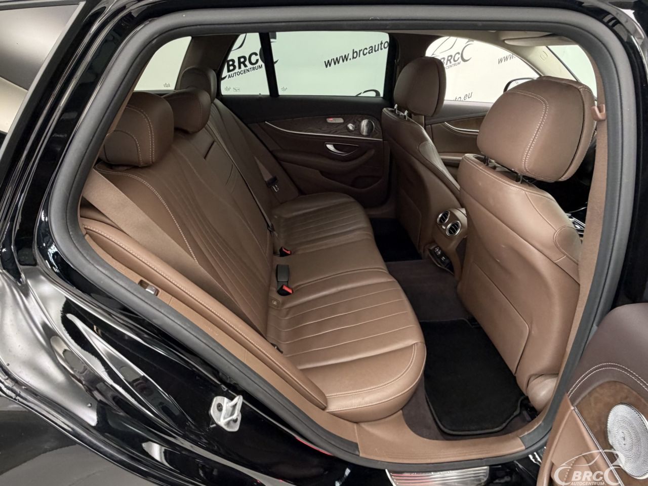 Mercedes-Benz E400 | 10