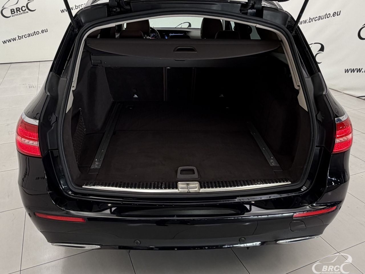 Mercedes-Benz E400 | 50