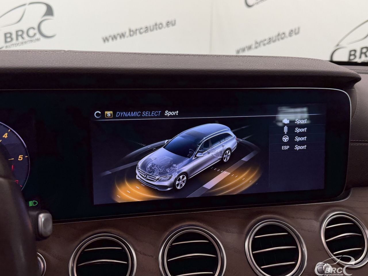 Mercedes-Benz E400 | 44