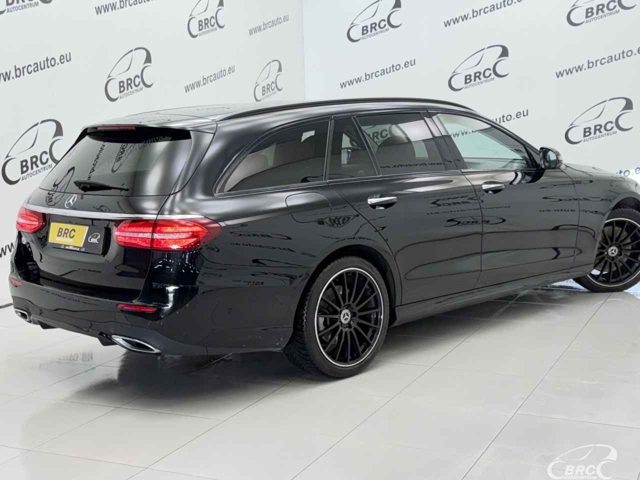 Mercedes-Benz E400 | 1