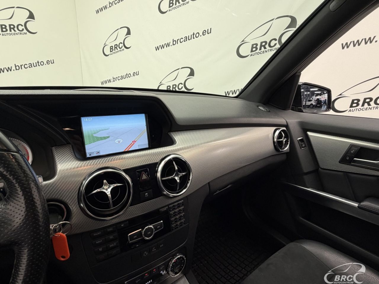 Mercedes-Benz GLK220 | 25