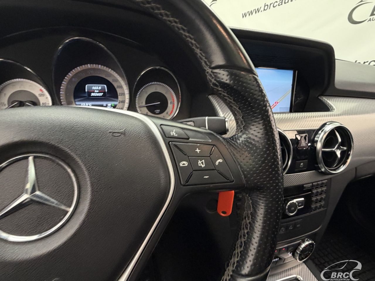 Mercedes-Benz GLK220 | 27