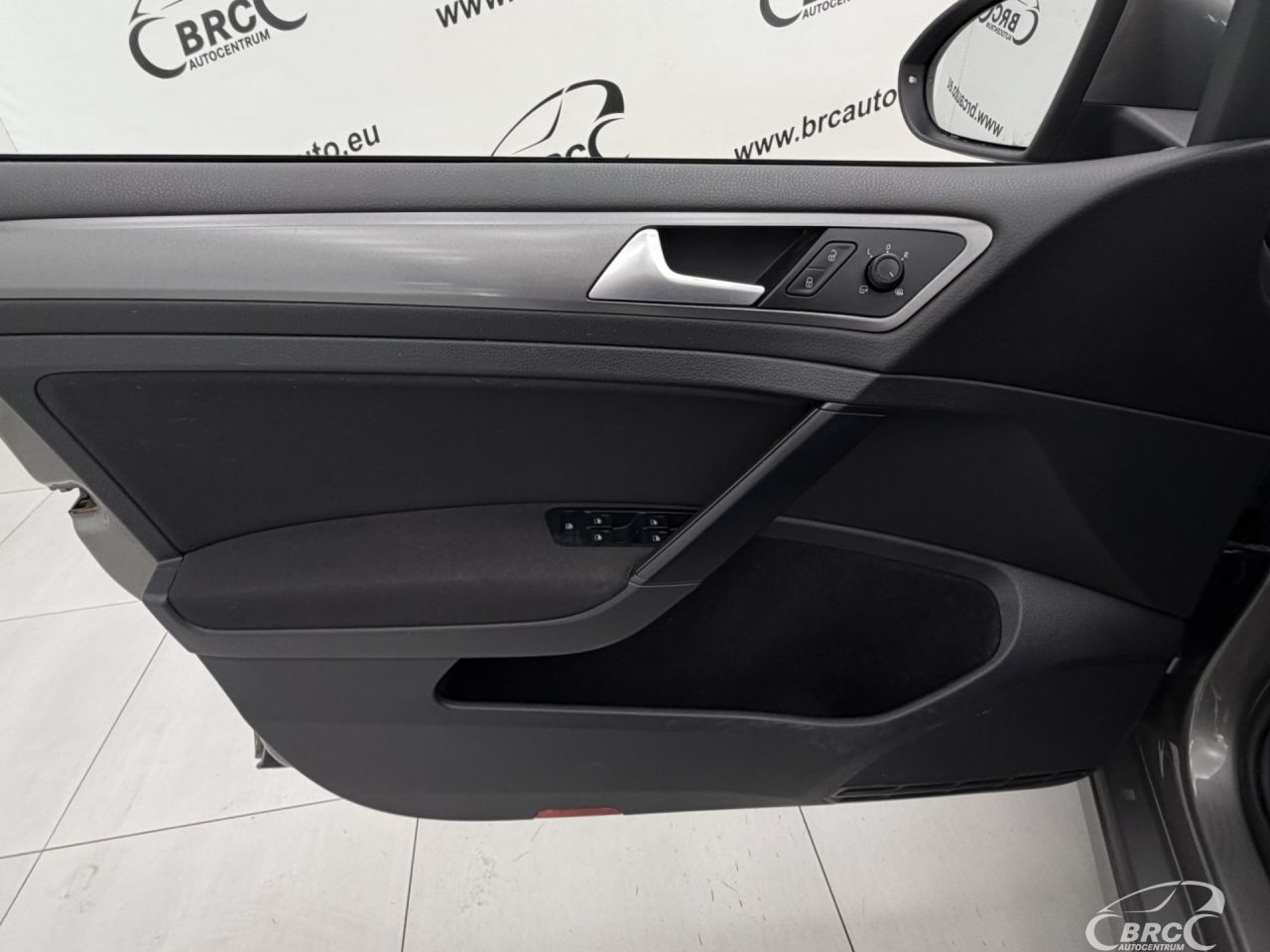 Volkswagen Golf | 18