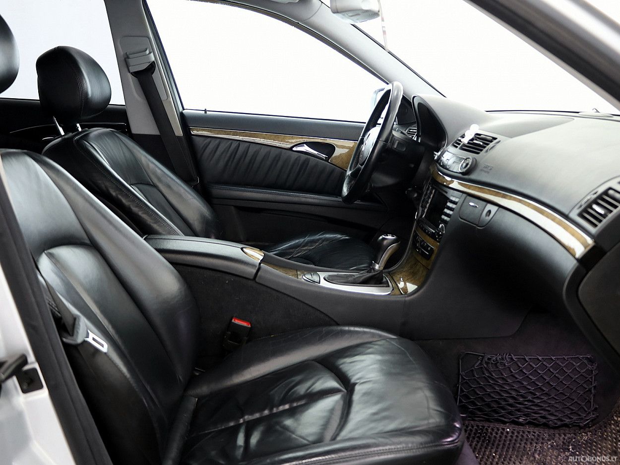 Mercedes-Benz E280 | 5