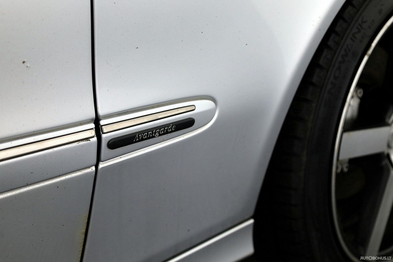 Mercedes-Benz E280 | 7