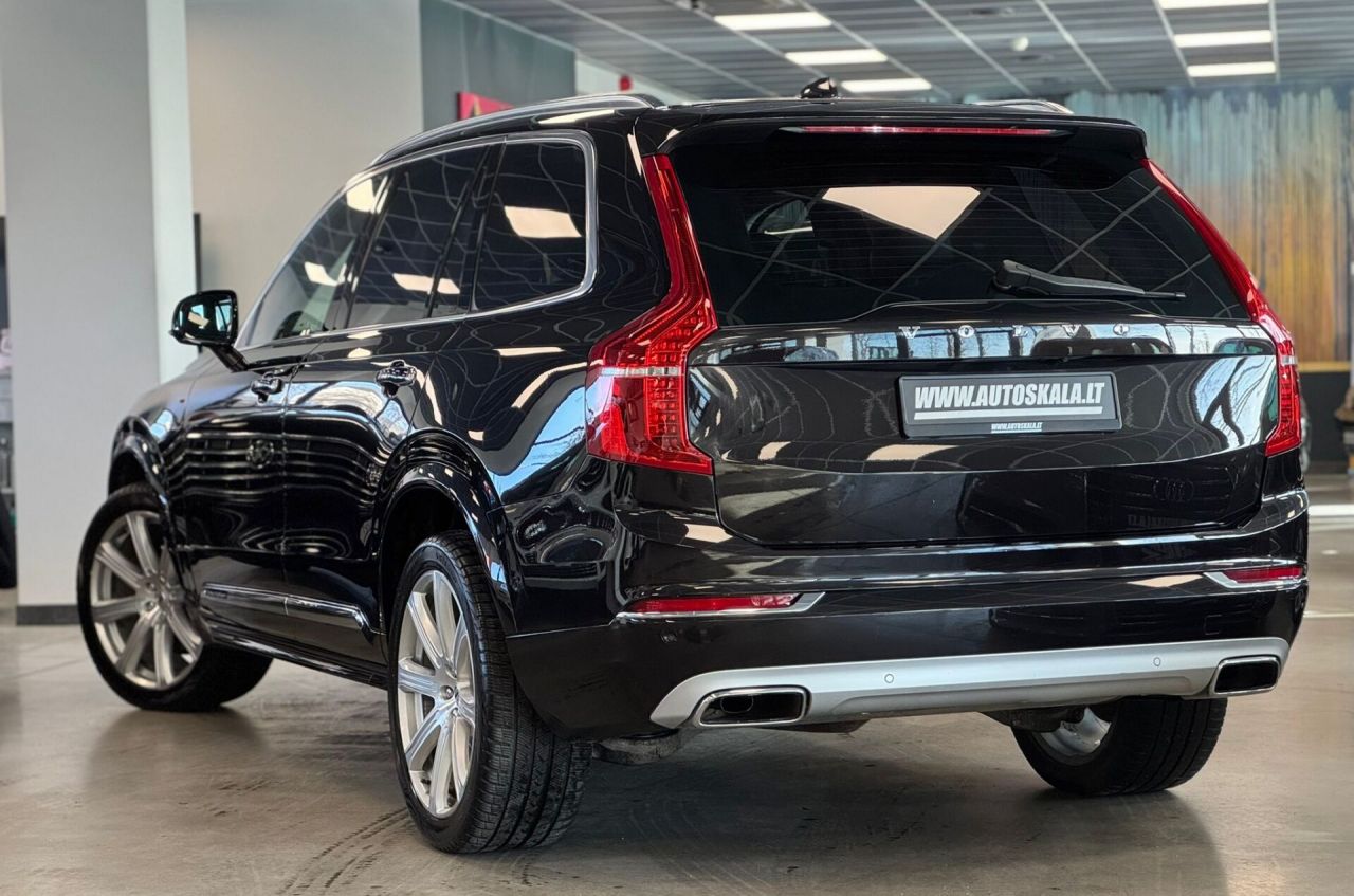 Volvo XC90 | 38