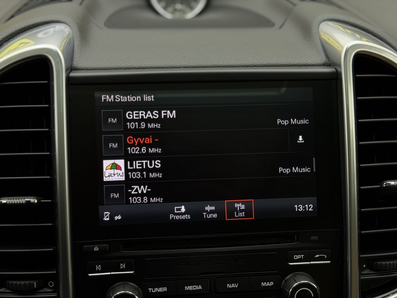 Porsche Cayenne | 27