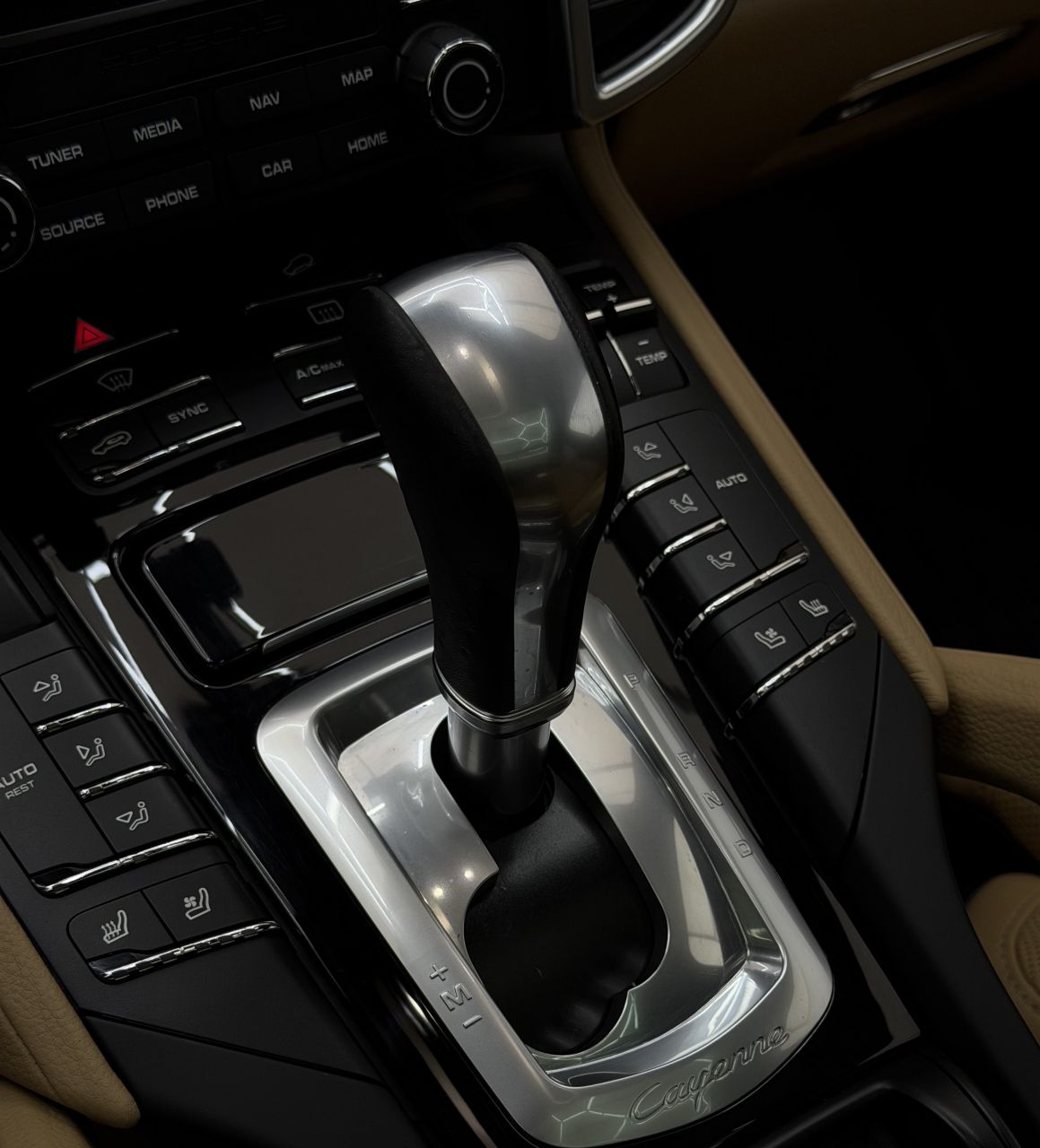 Porsche Cayenne | 26