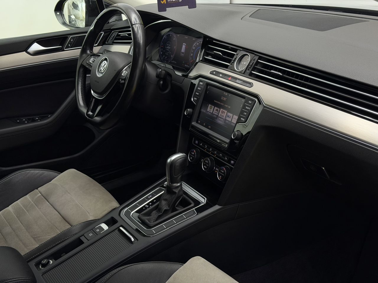 Volkswagen Passat | 11