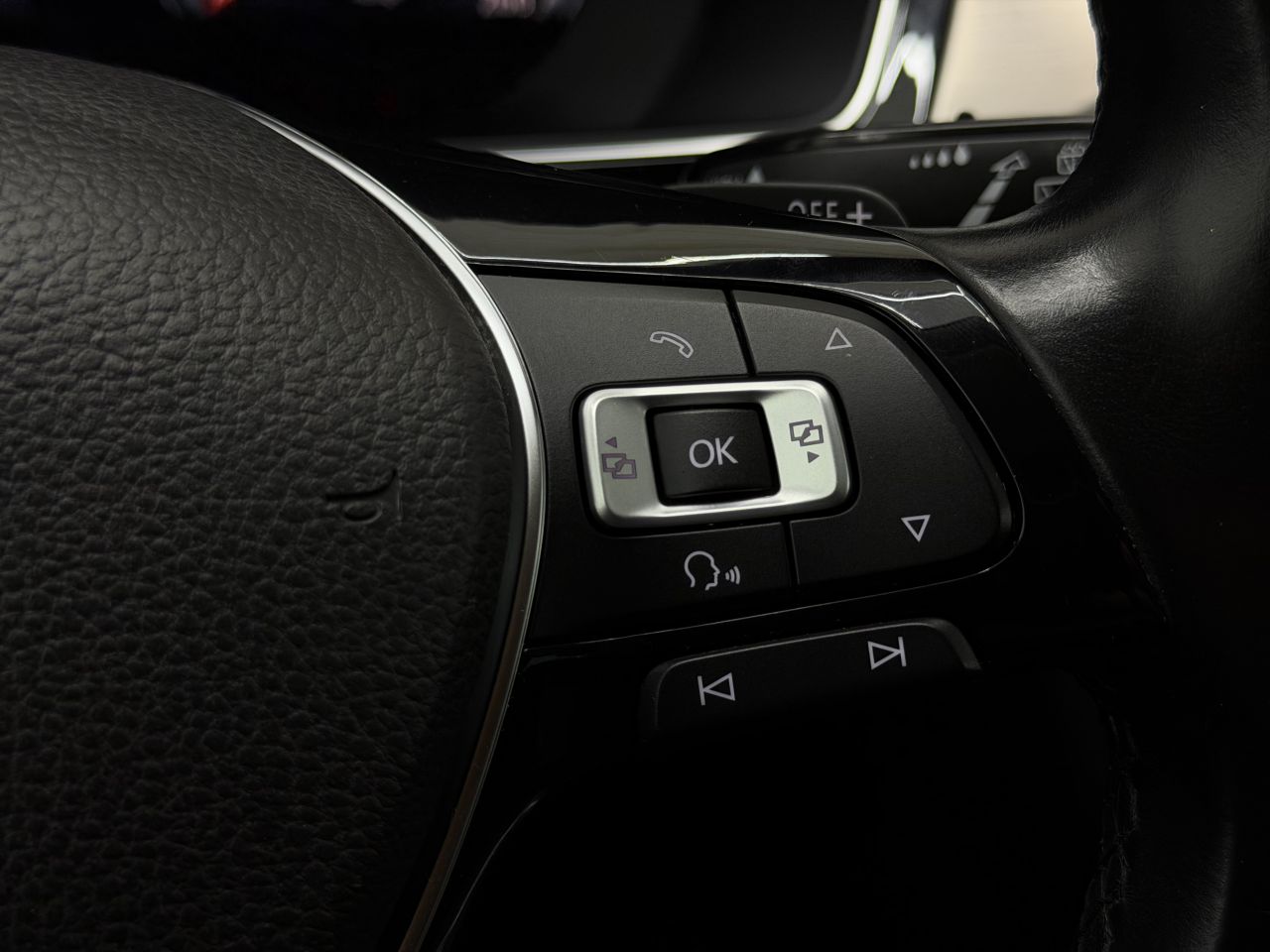 Volkswagen Passat | 21