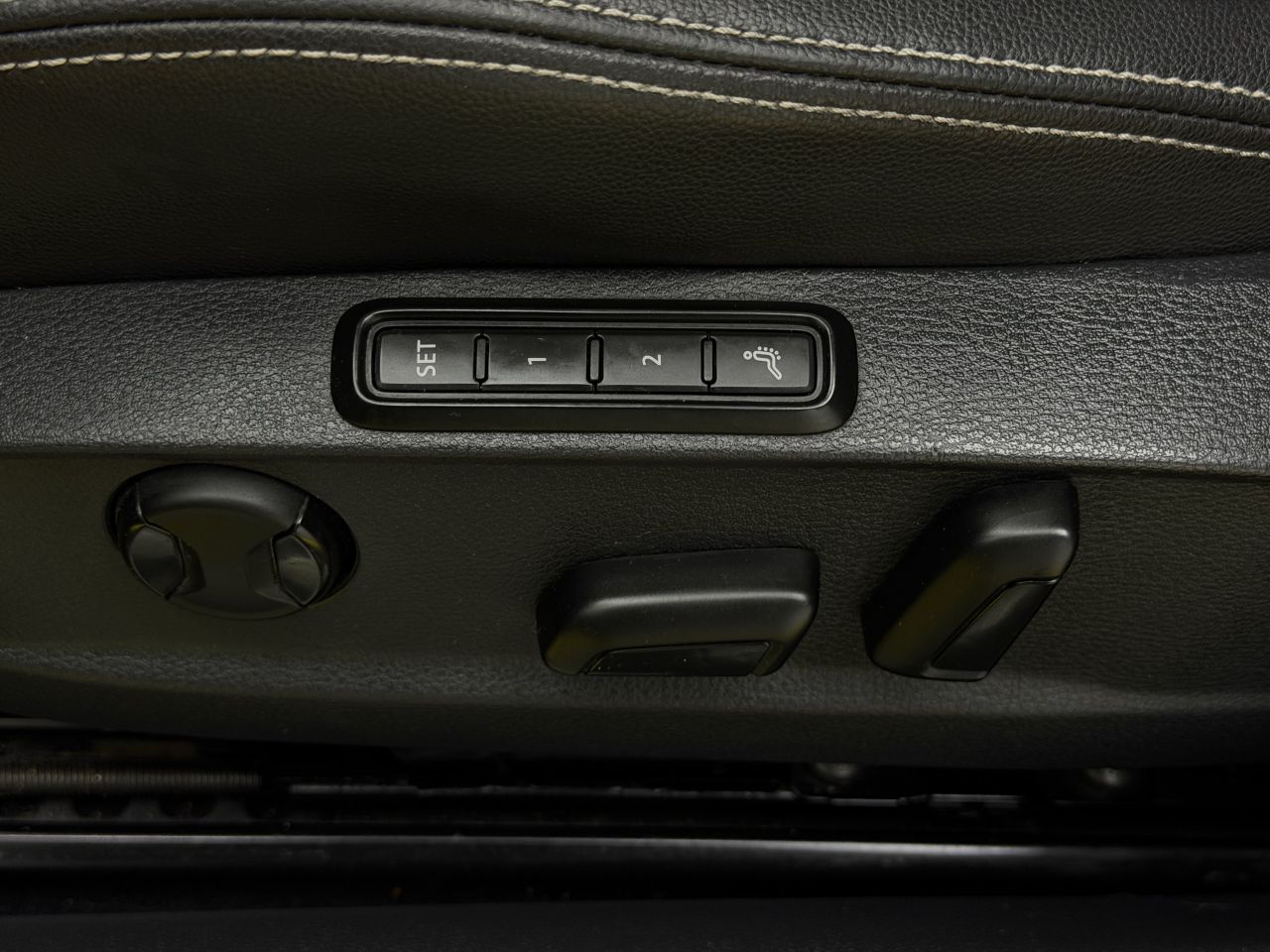 Volkswagen Passat | 23