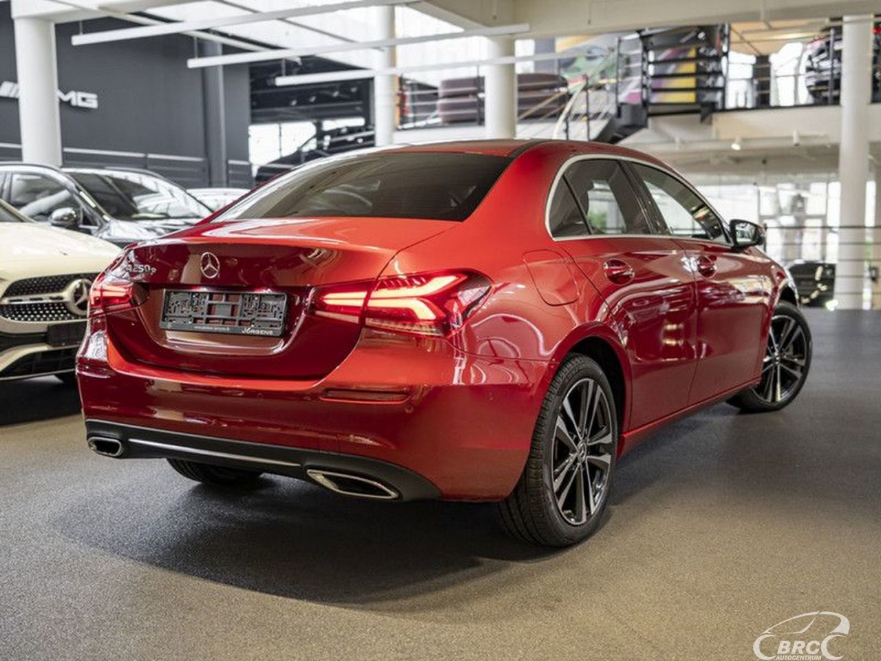 Mercedes-Benz A250 | 1