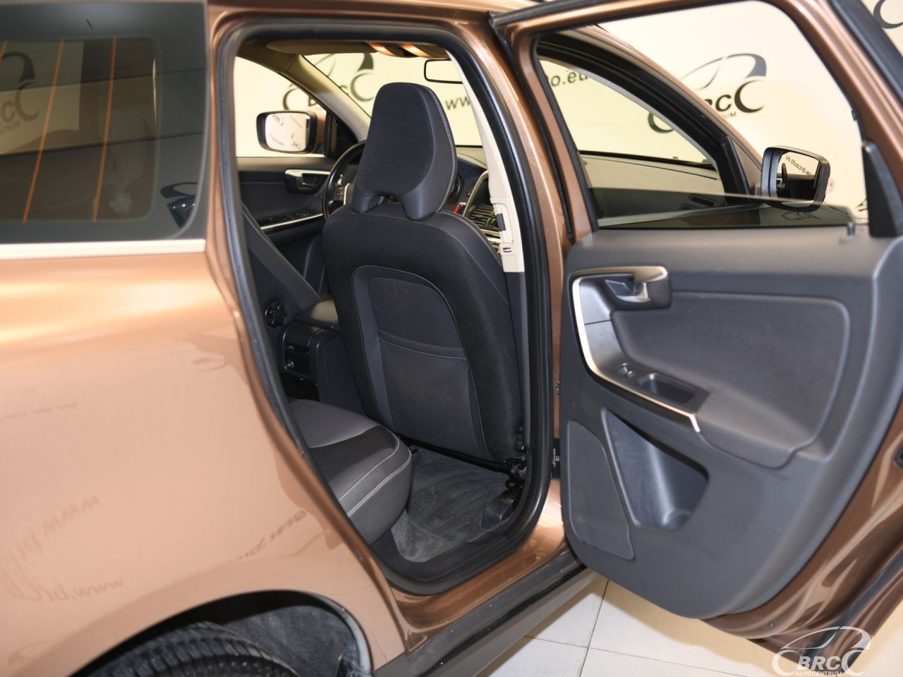 Volvo XC60 | 6