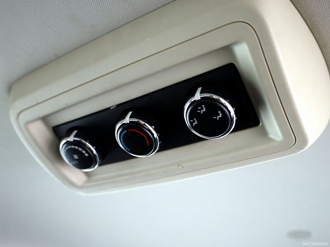 Chrysler Grand Voyager | 8