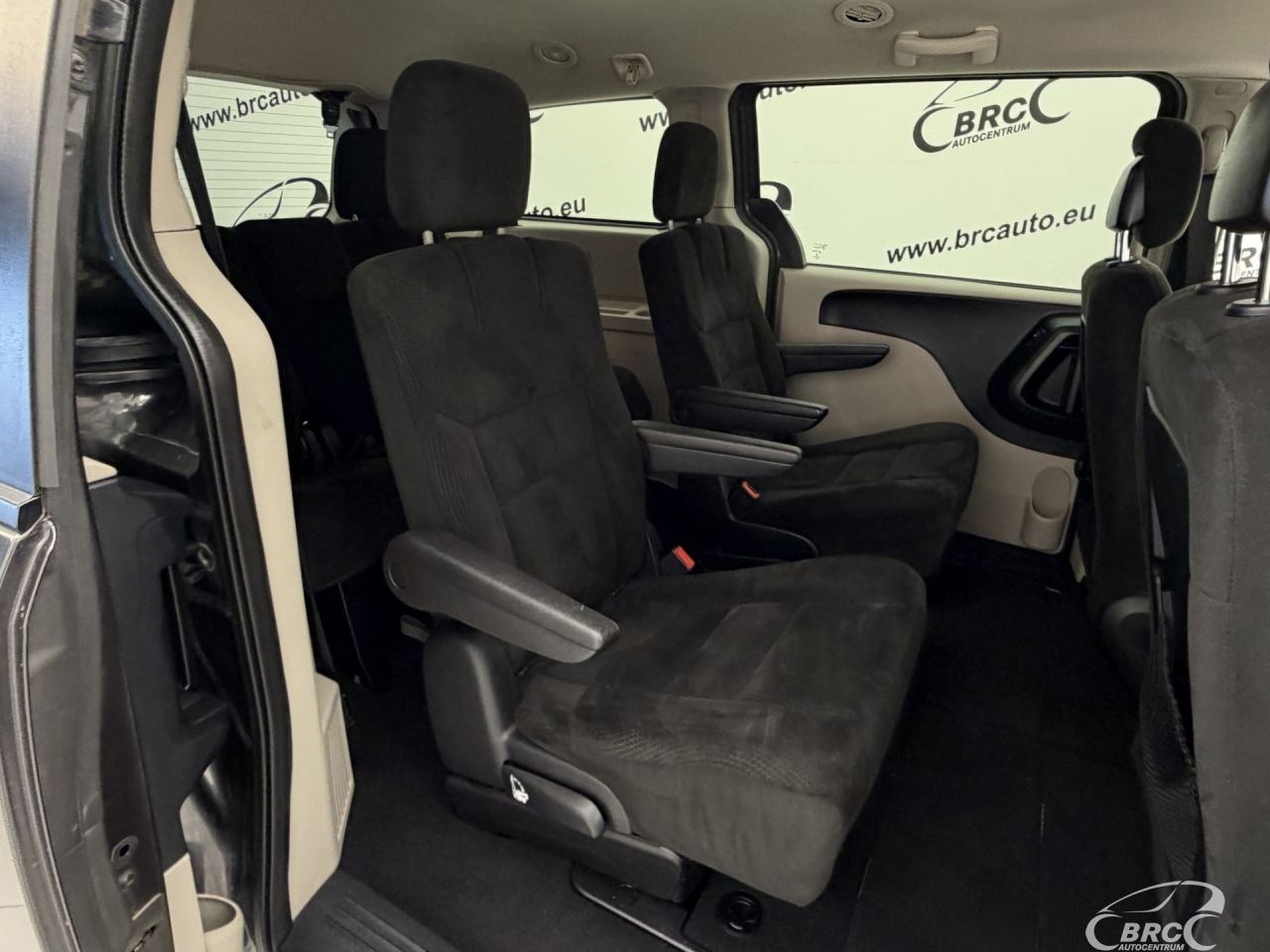 Dodge Grand Caravan | 9