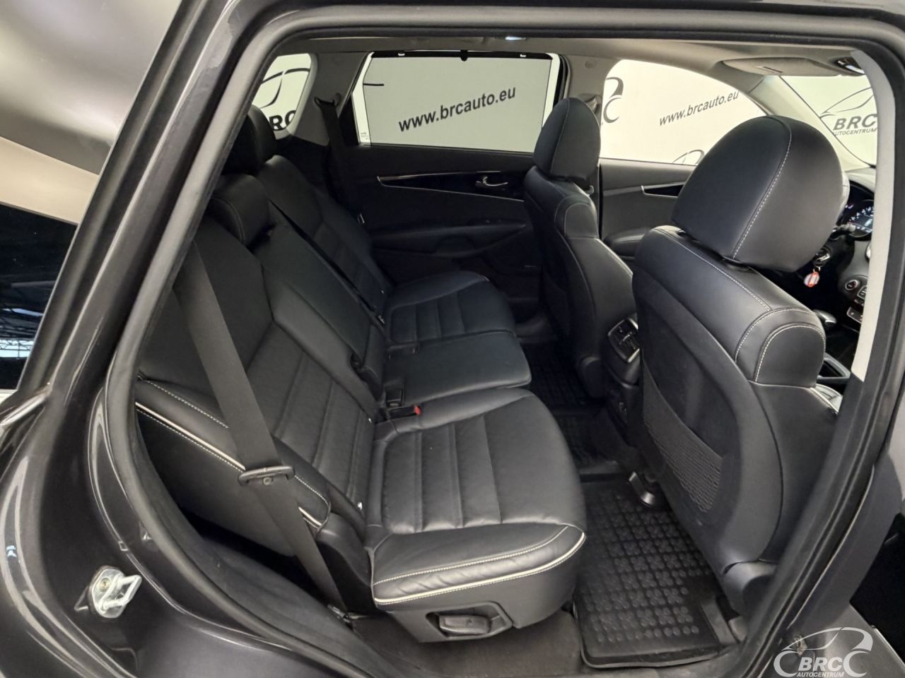 Kia Sorento | 11