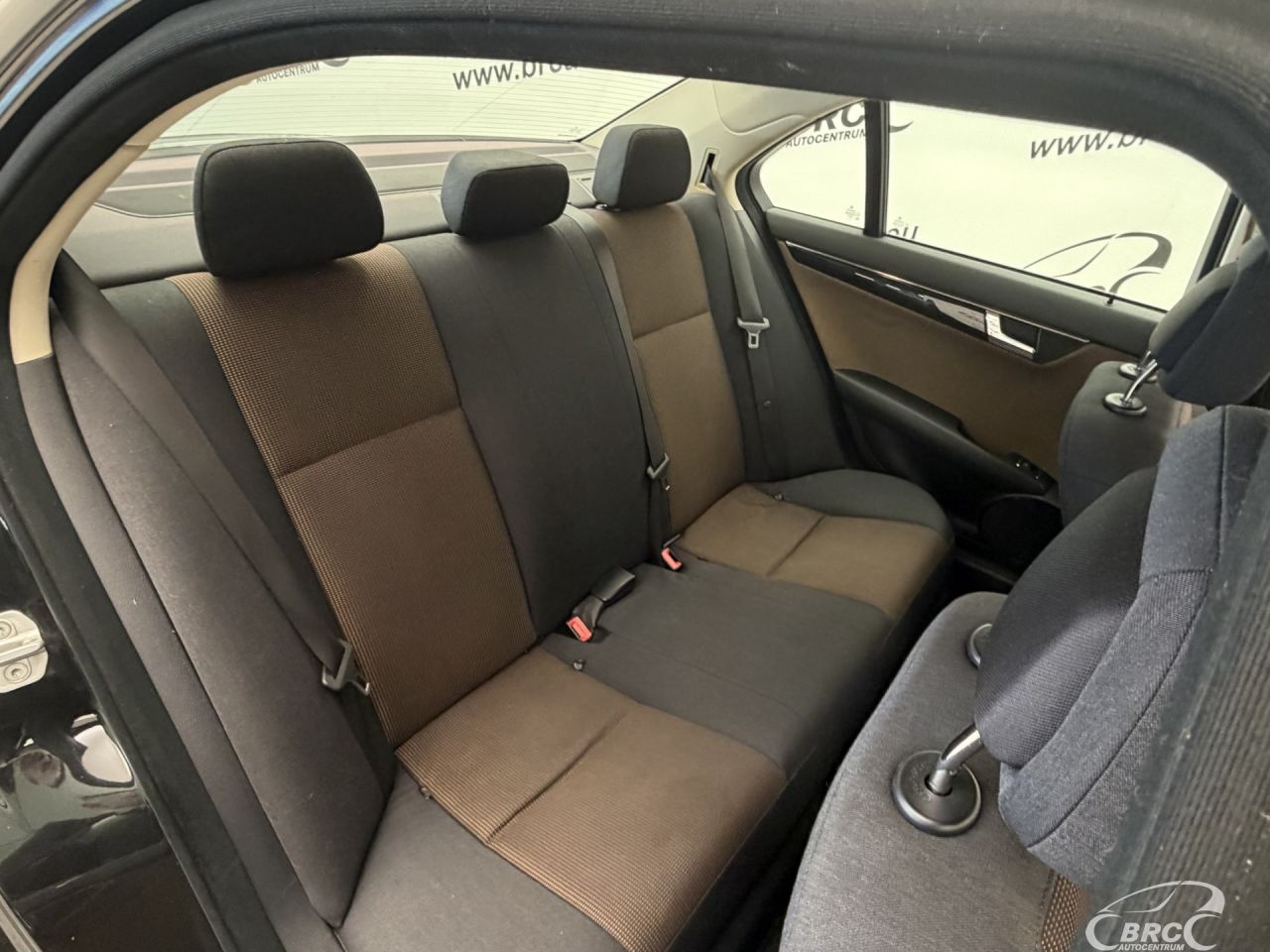 Mercedes-Benz C180 | 11