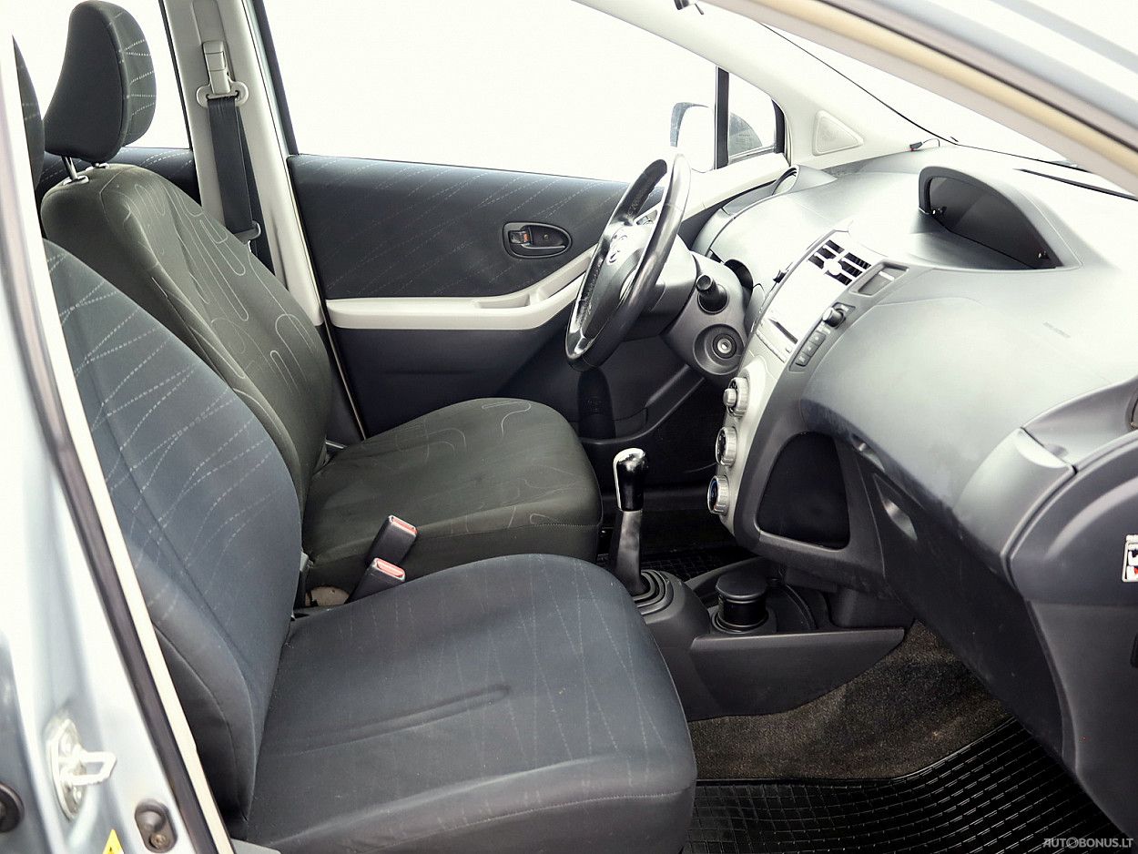 Toyota Yaris | 5