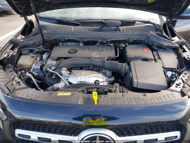 Mercedes-Benz GLA250 | 9