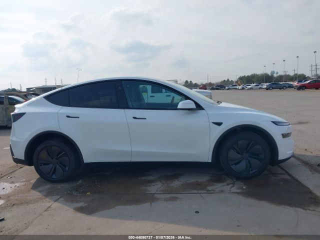 Tesla Model Y | 12