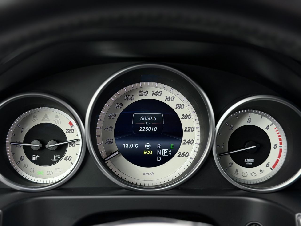 Mercedes-Benz E350 | 33