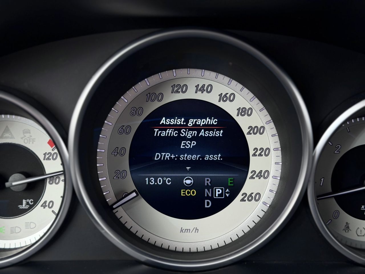 Mercedes-Benz E350 | 31