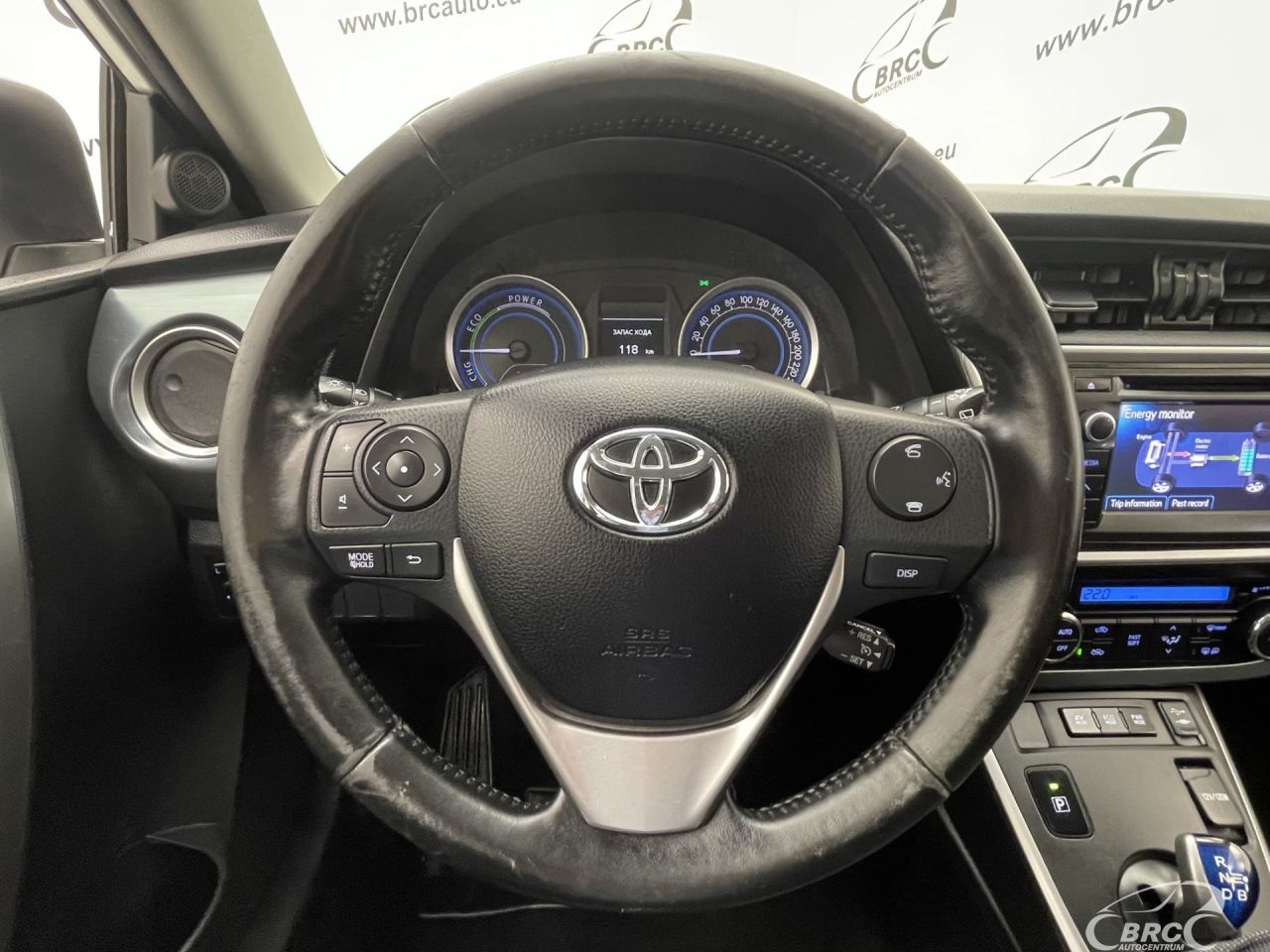 Toyota Auris | 26