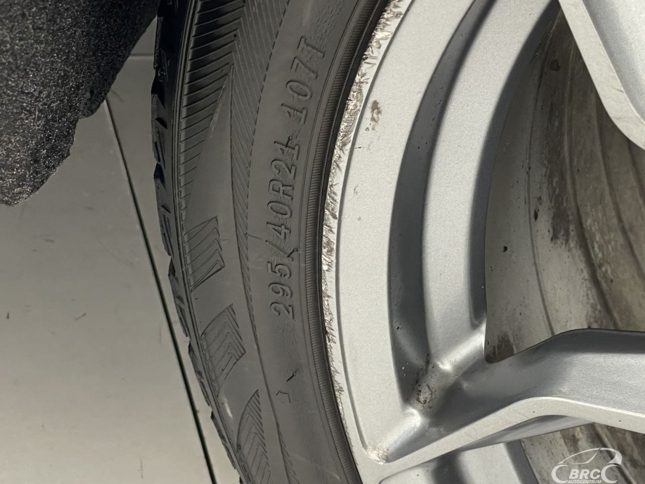 Volkswagen Touareg | 38