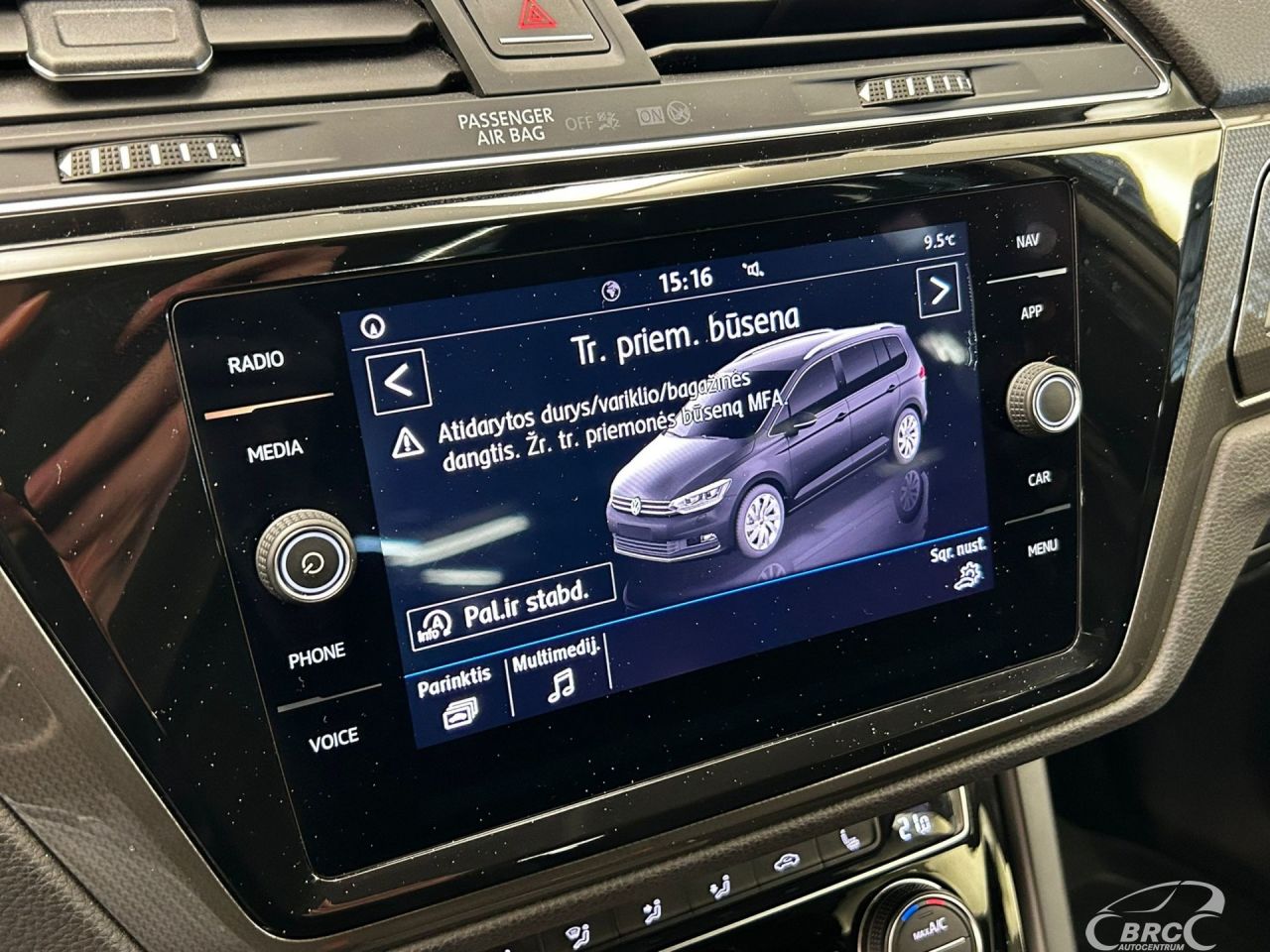 Volkswagen Touran | 22