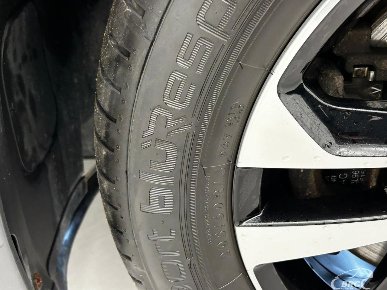 Volkswagen Touran | 28