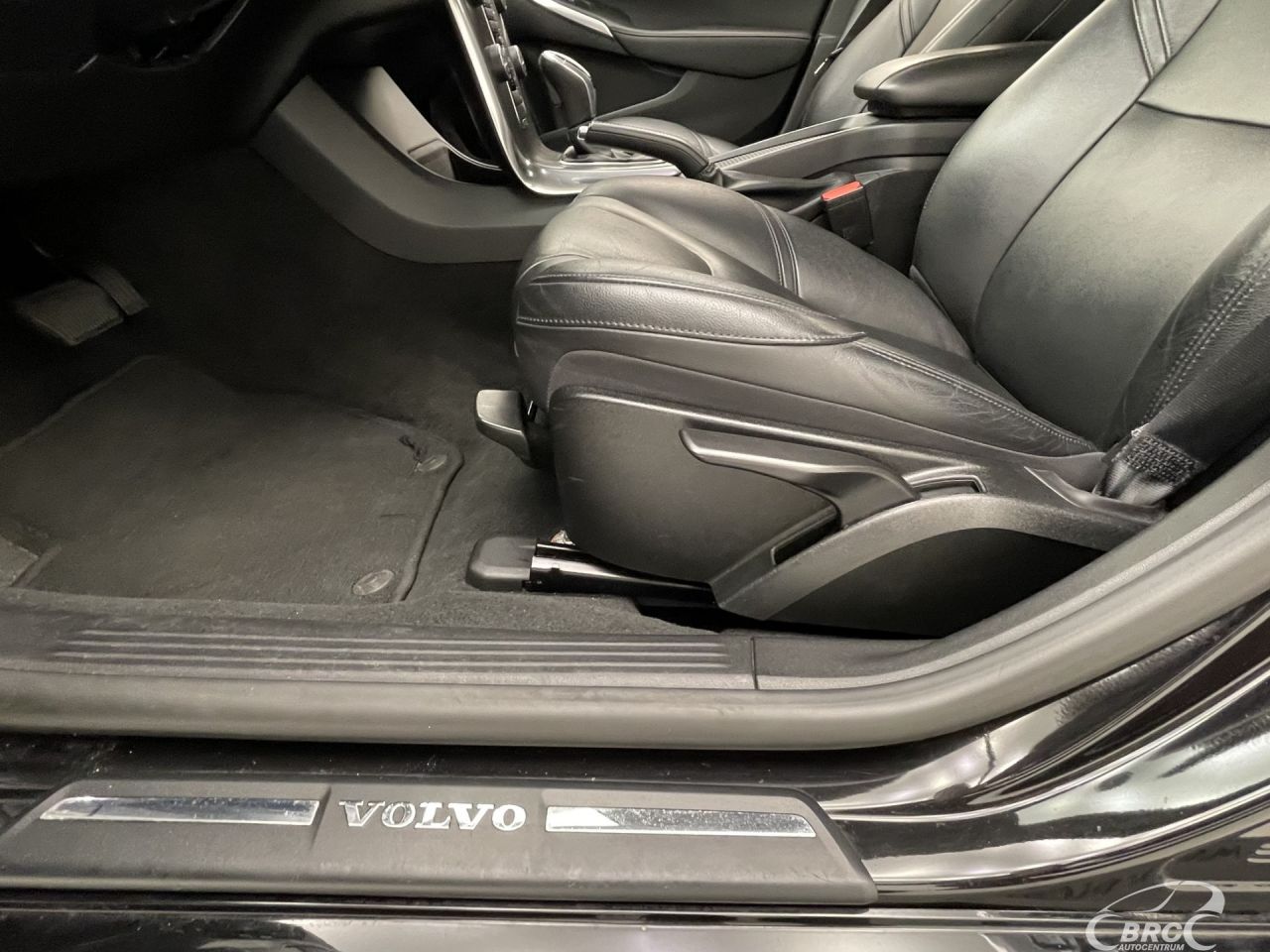 Volvo V40 | 19