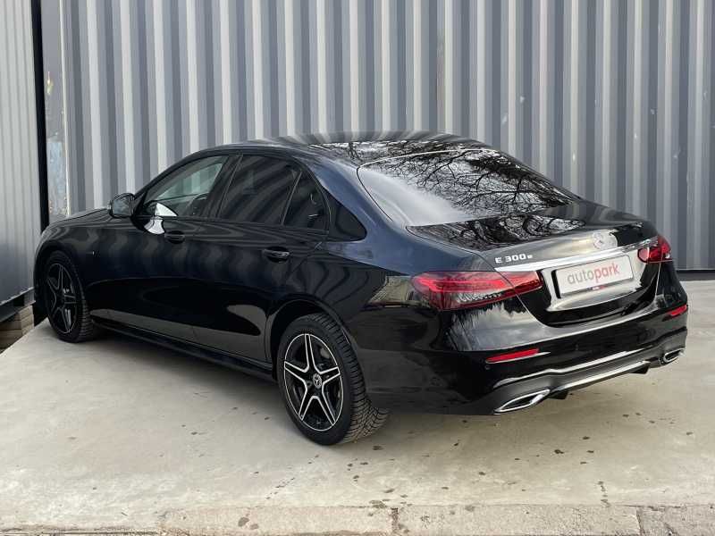 Mercedes-Benz E300 | 5