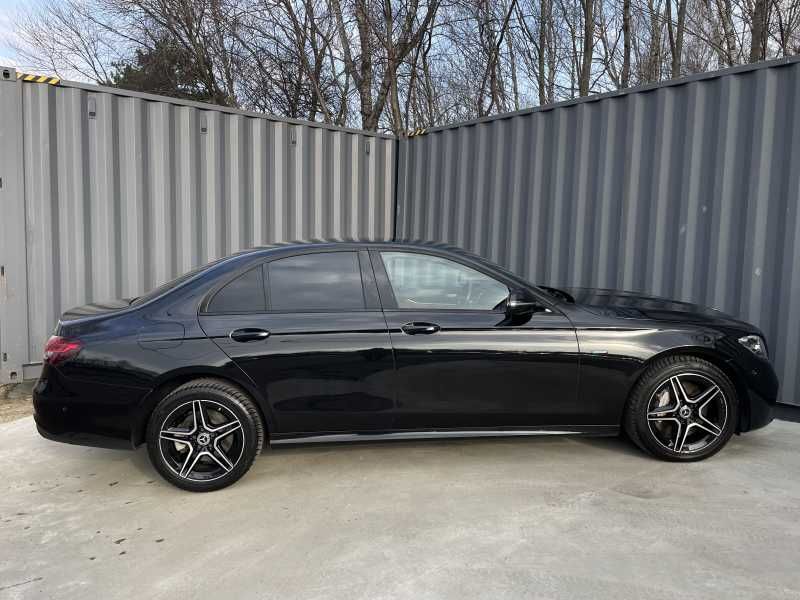 Mercedes-Benz E300 | 2