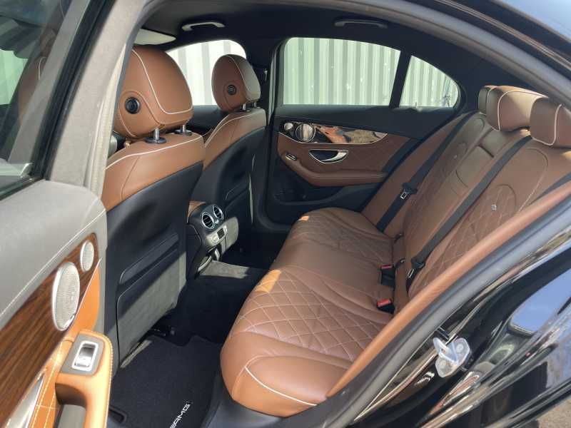 Mercedes-Benz C300 | 6