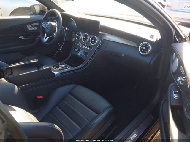 Mercedes-Benz C300 | 13