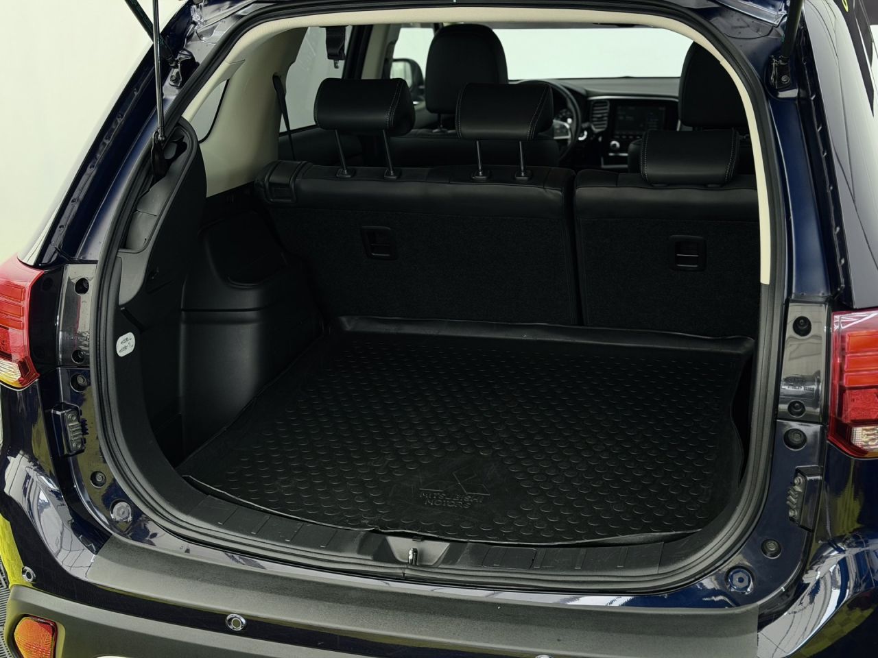 Mitsubishi Outlander | 10