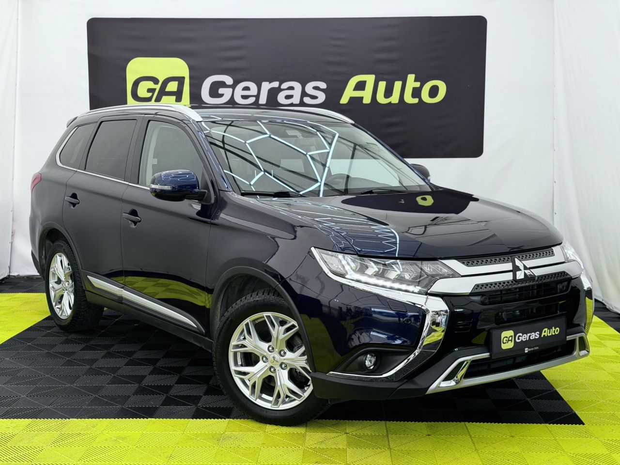 Mitsubishi Outlander | 2