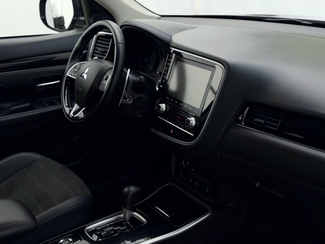 Mitsubishi Outlander | 13