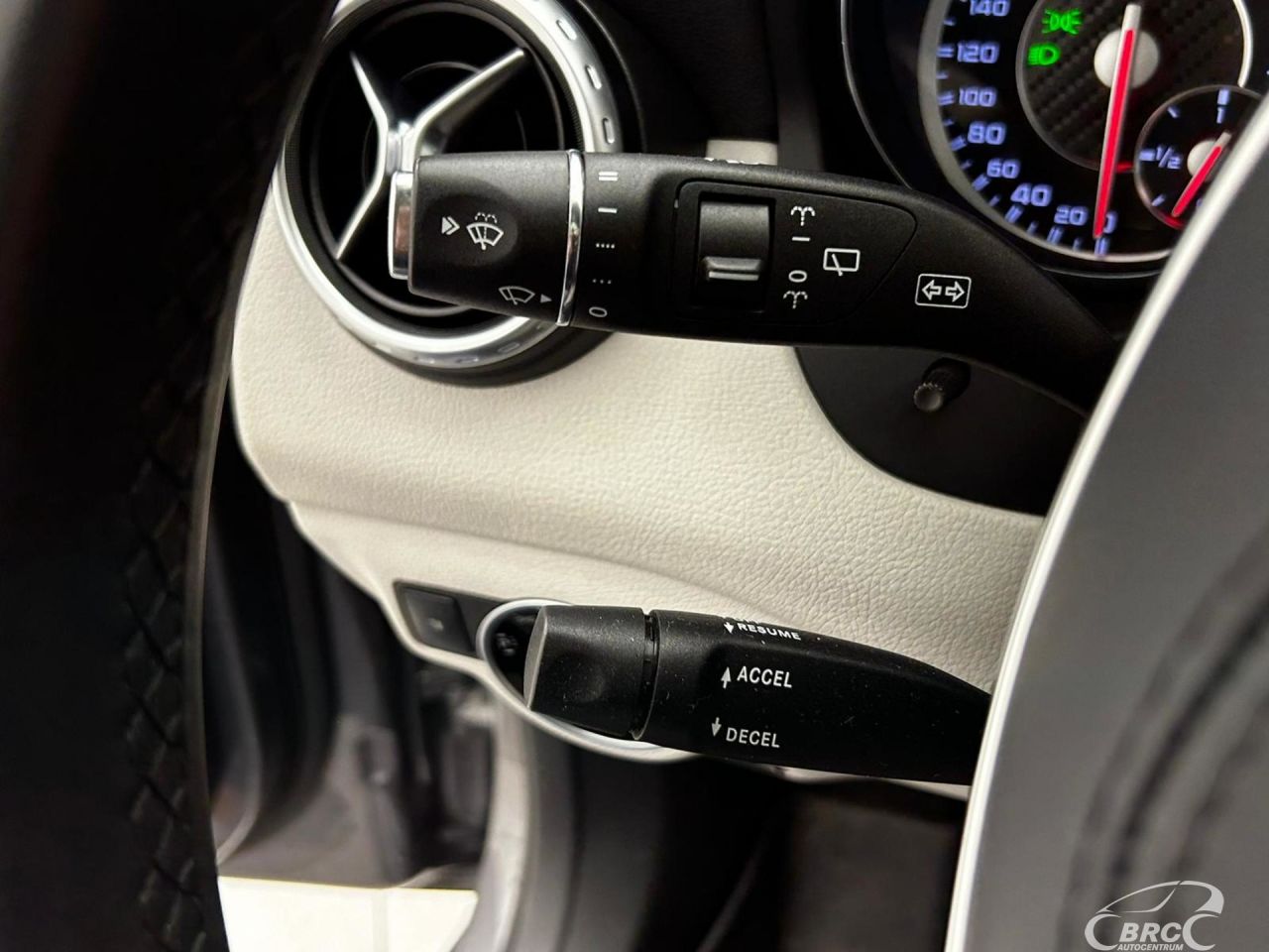 Mercedes-Benz GLA45 AMG | 22