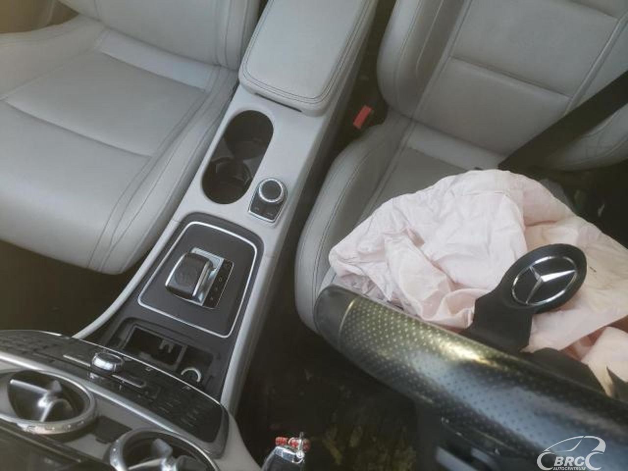 Mercedes-Benz GLA45 AMG | 37