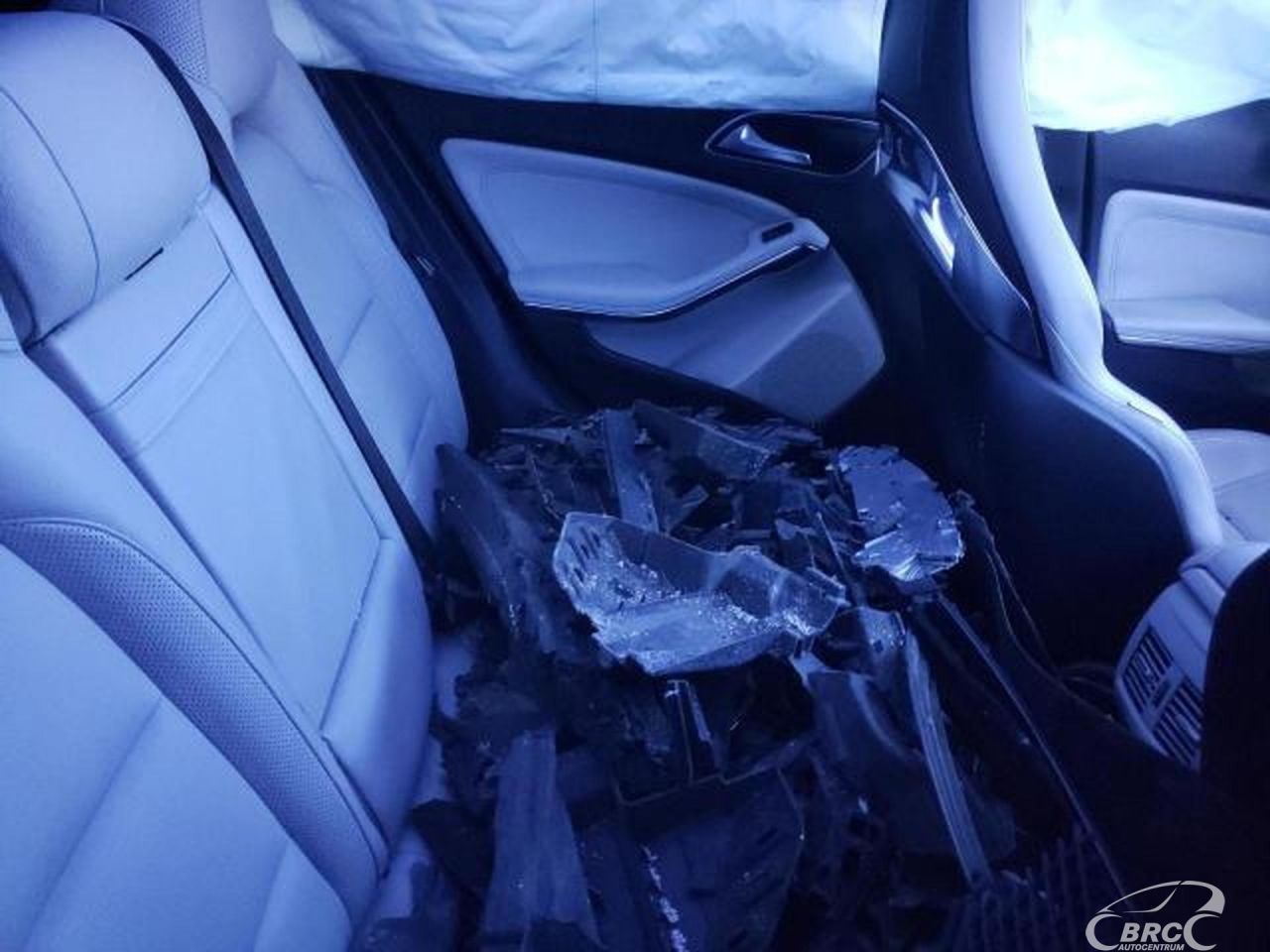 Mercedes-Benz GLA45 AMG | 38