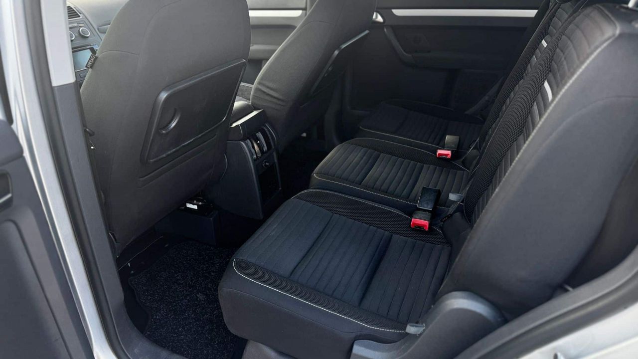 Volkswagen Touran | 7