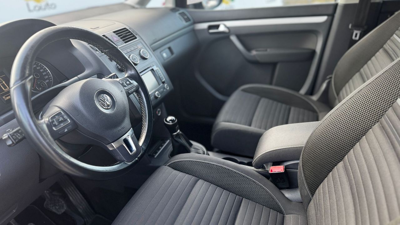Volkswagen Touran | 8